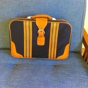 Vintage suit case